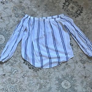 Abercrombie & Fitch Off The Shoulder Blouse